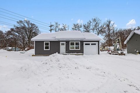 983 Ducey Avenue Muskegon City MI 49442