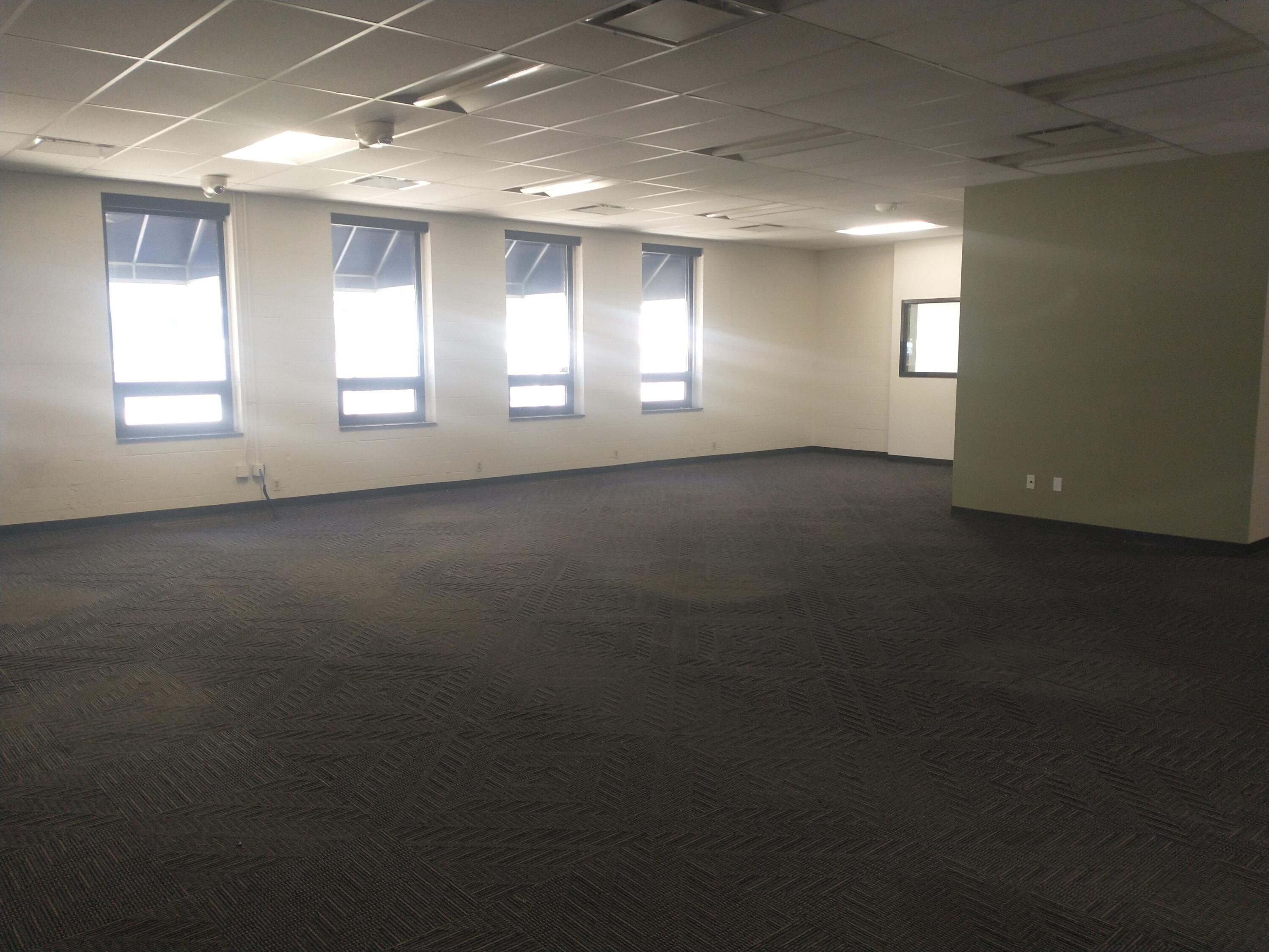 1935 S Industrial Highway