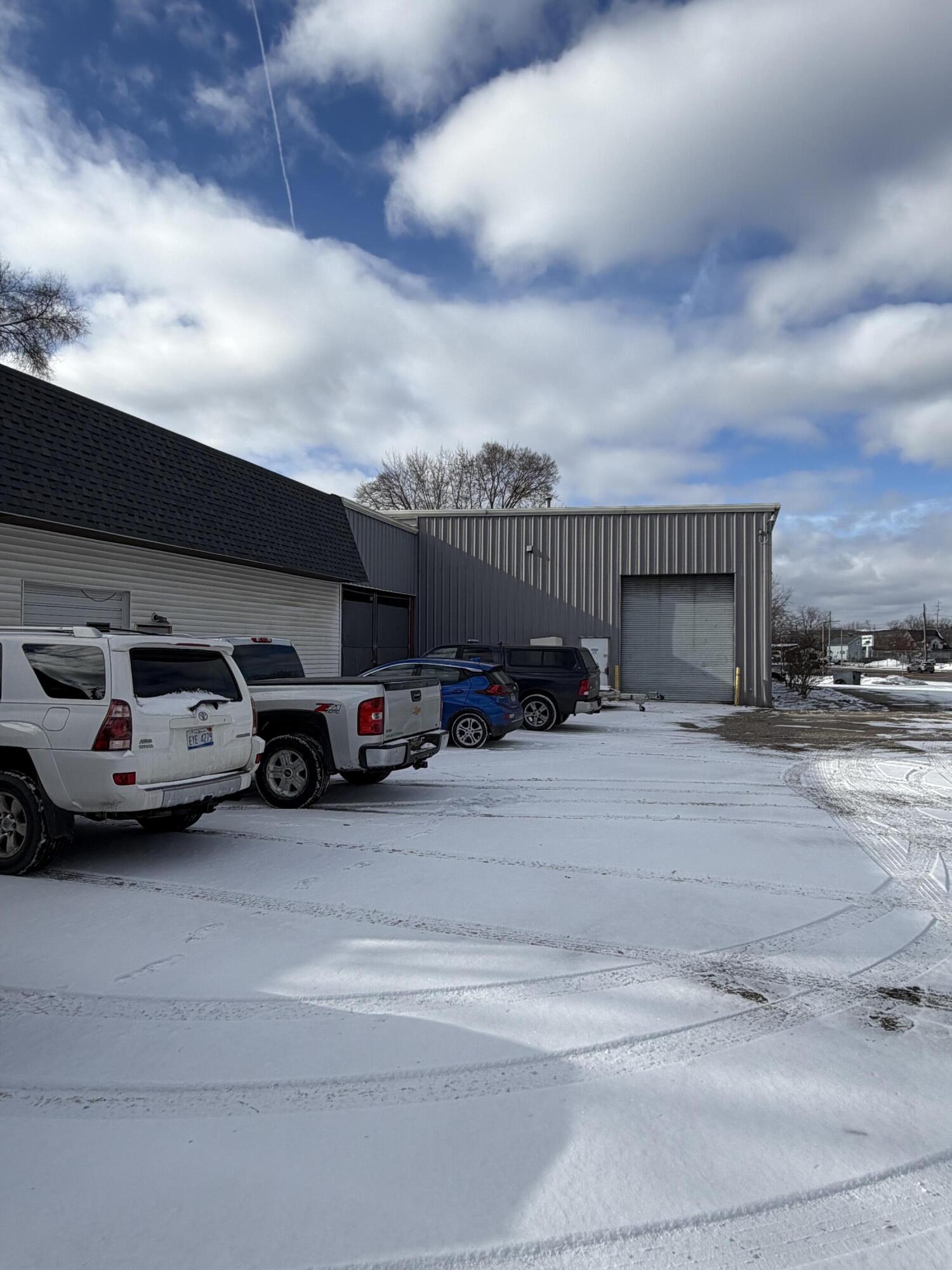 1050 E Michigan Avenue