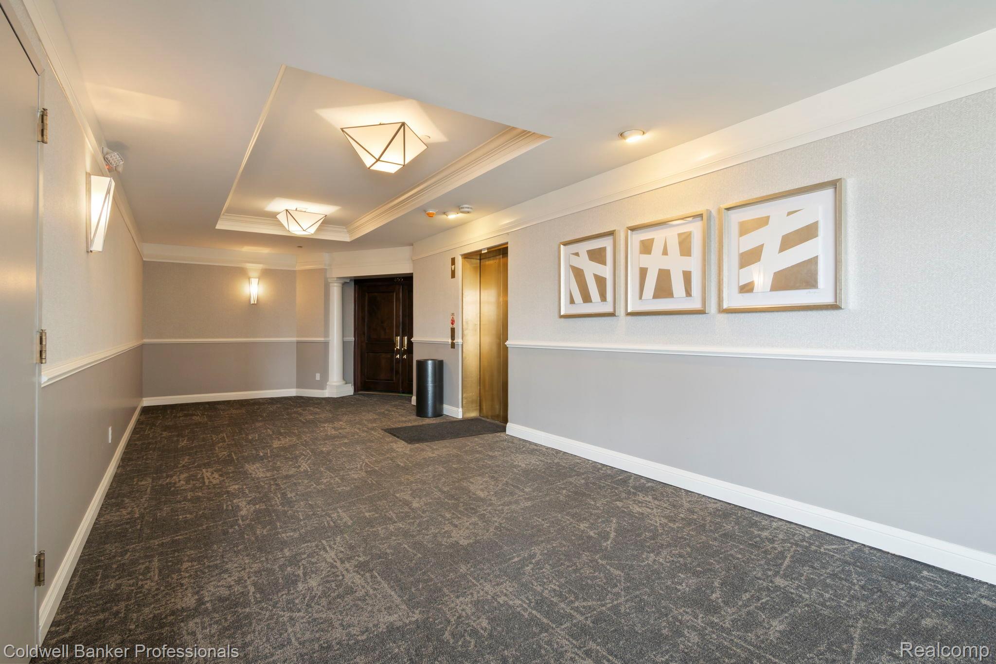 801 W Ann Arbor Trail 306