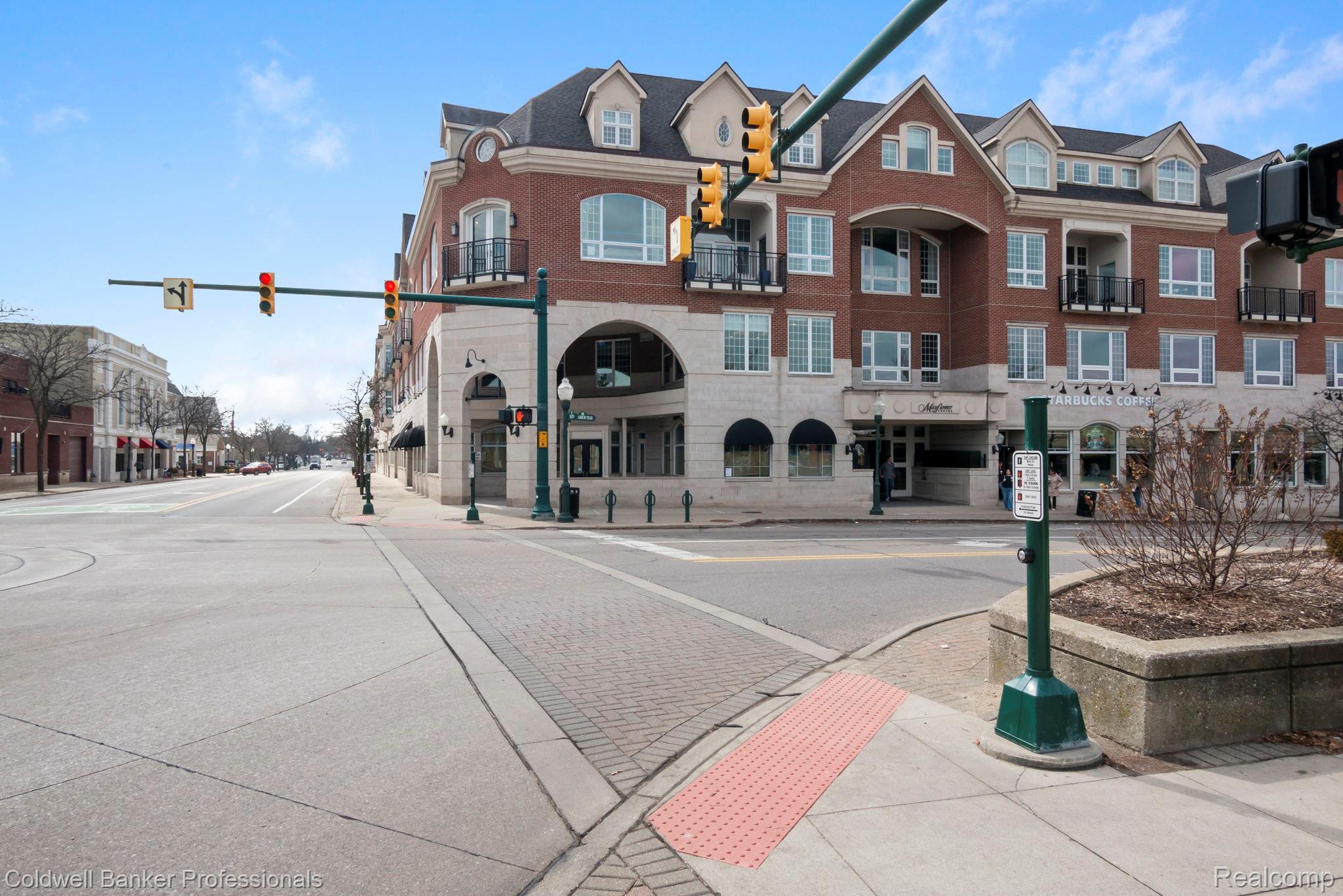 801 W Ann Arbor Trail 306