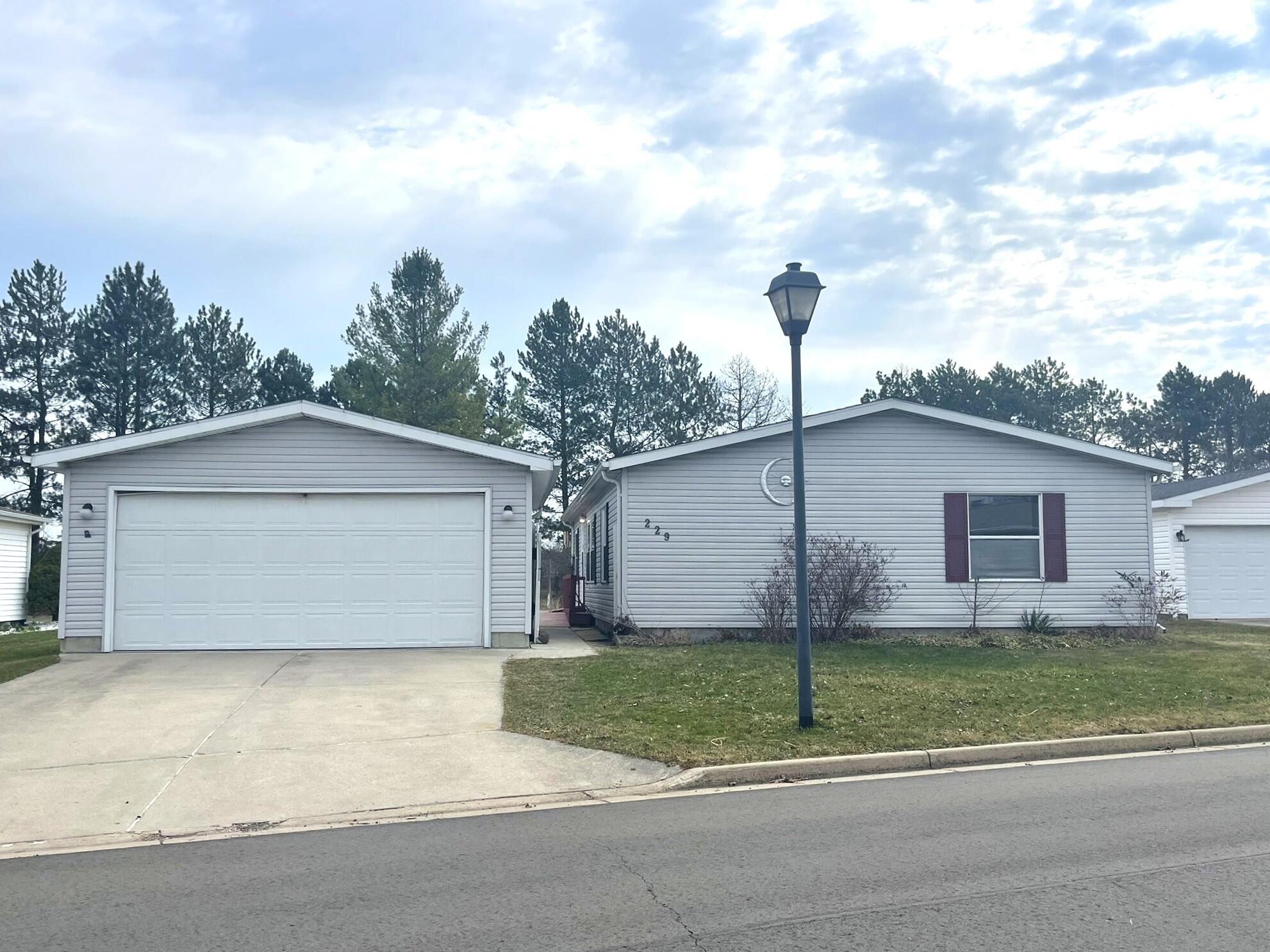 229 Cadgewith E