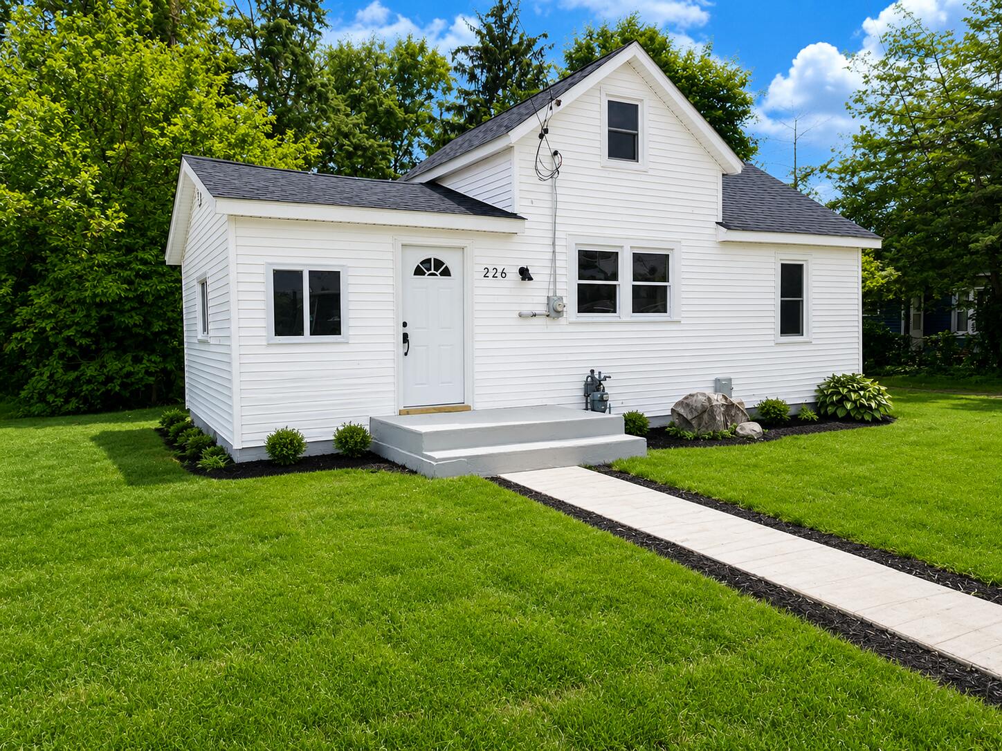 226 Cedar Street NE