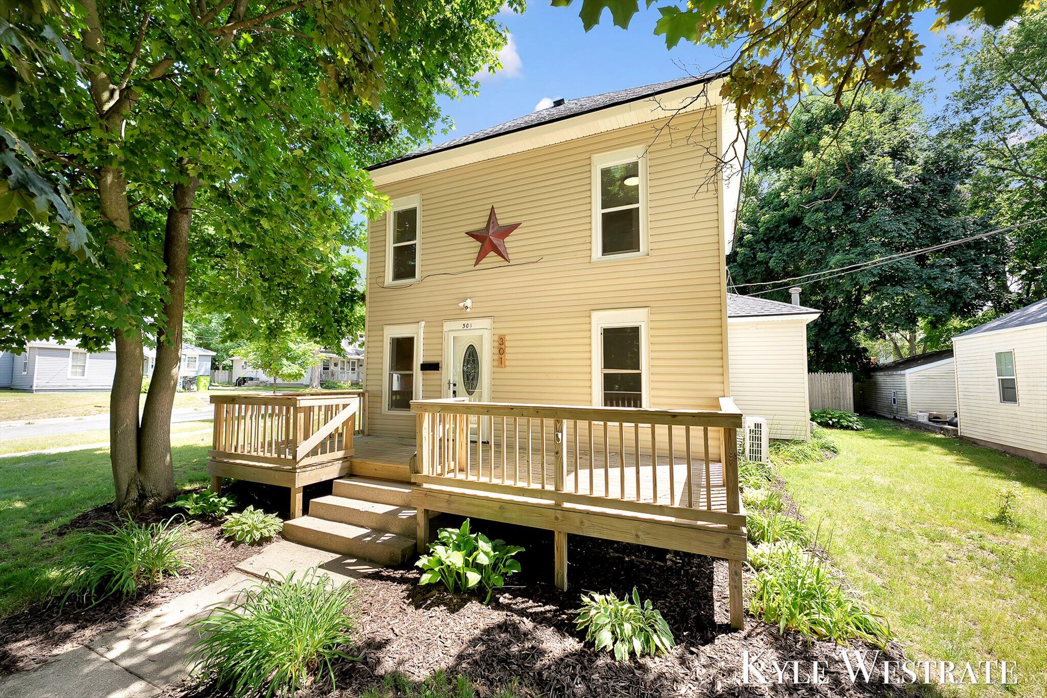 301 W Montcalm Street
