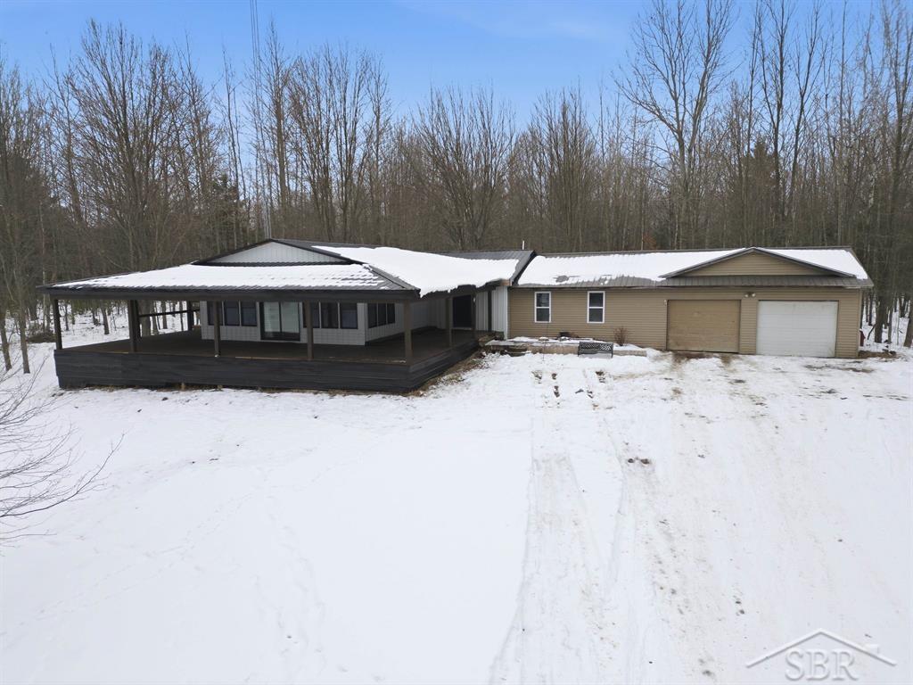 5655 N Alamando Road