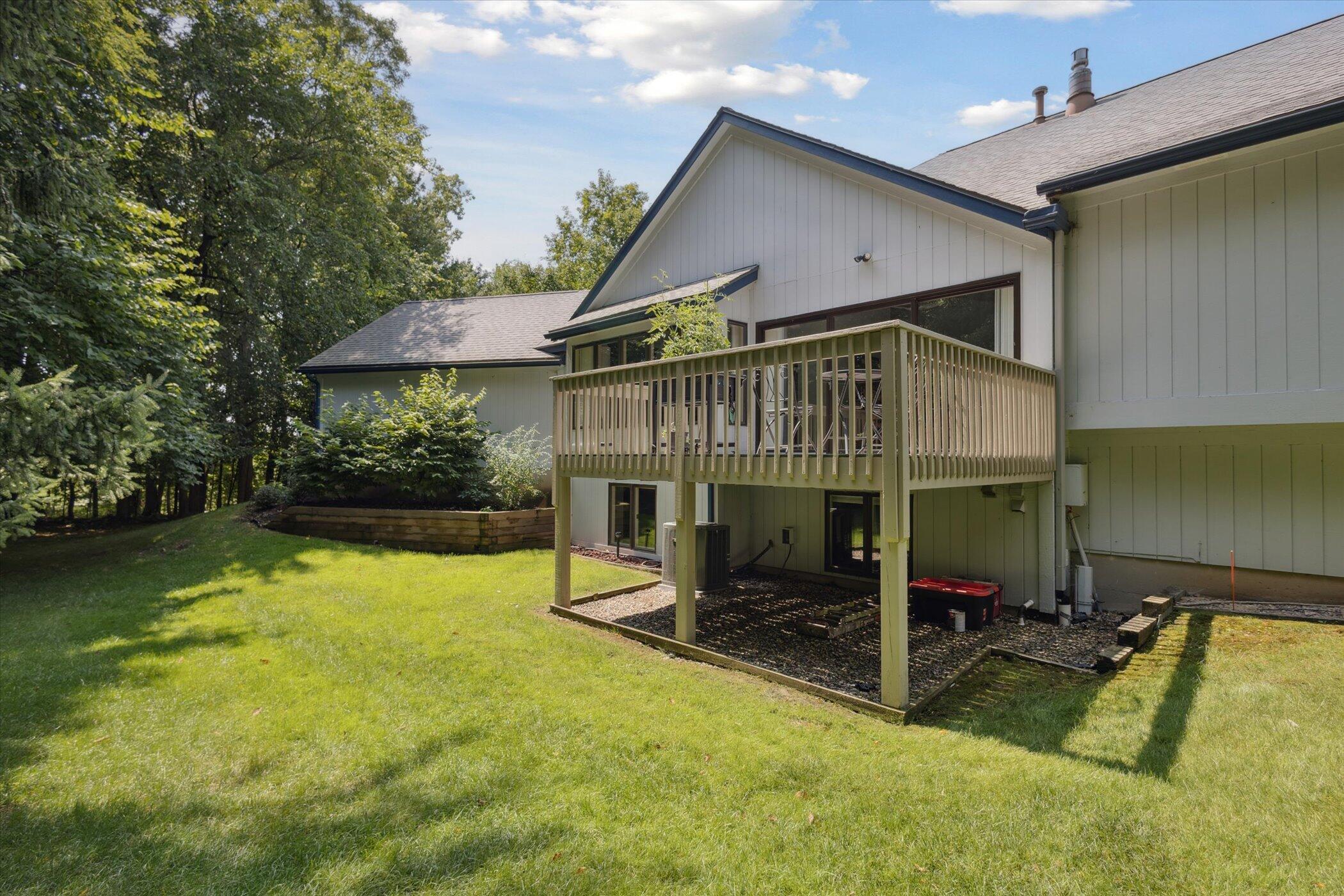 2338 Pheasant Court SE