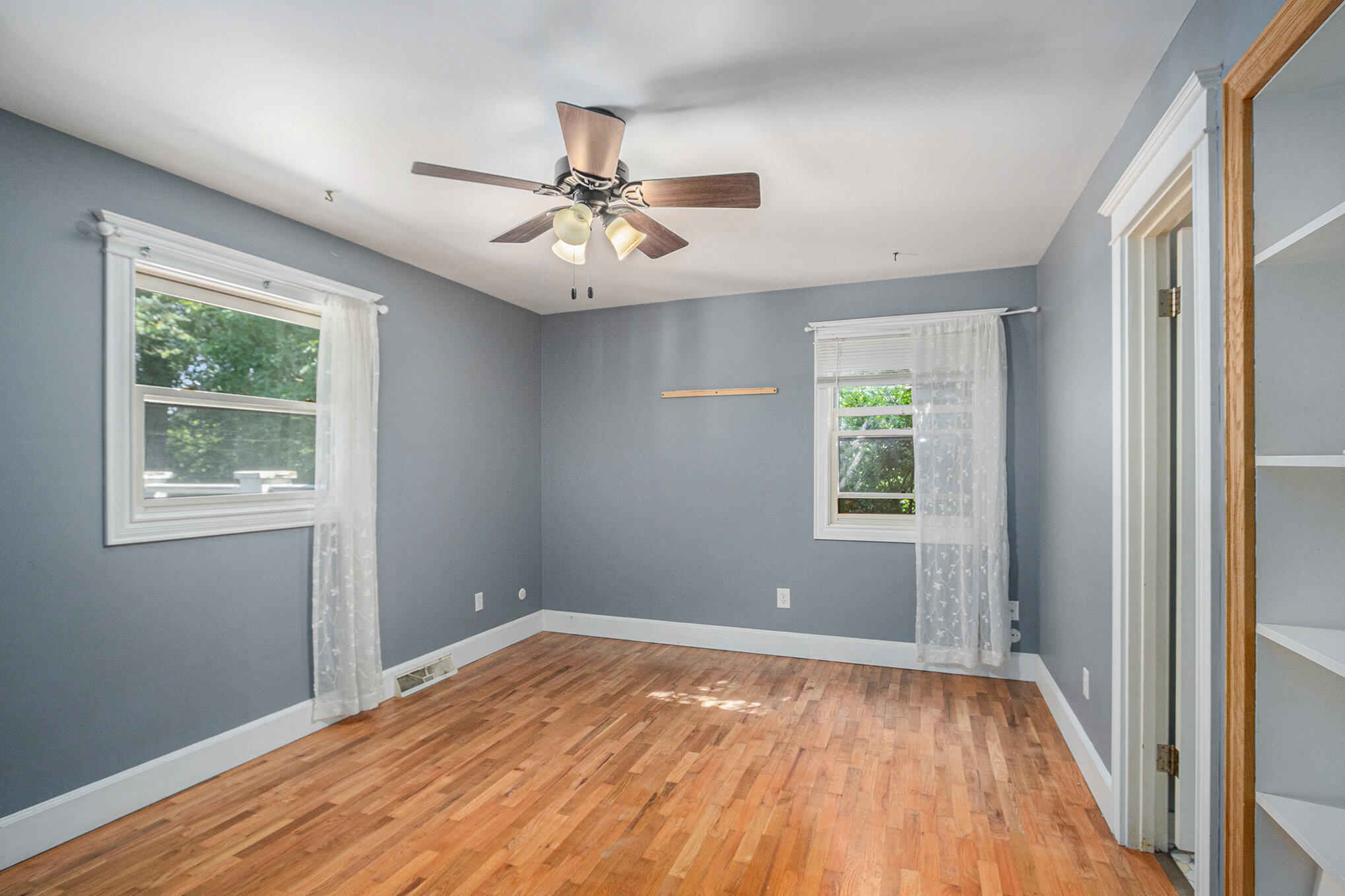 Ross Township, Michigan 49083, United States, 4 Bedrooms Bedrooms, ,4 BathroomsBathrooms,Residential,Active,194332