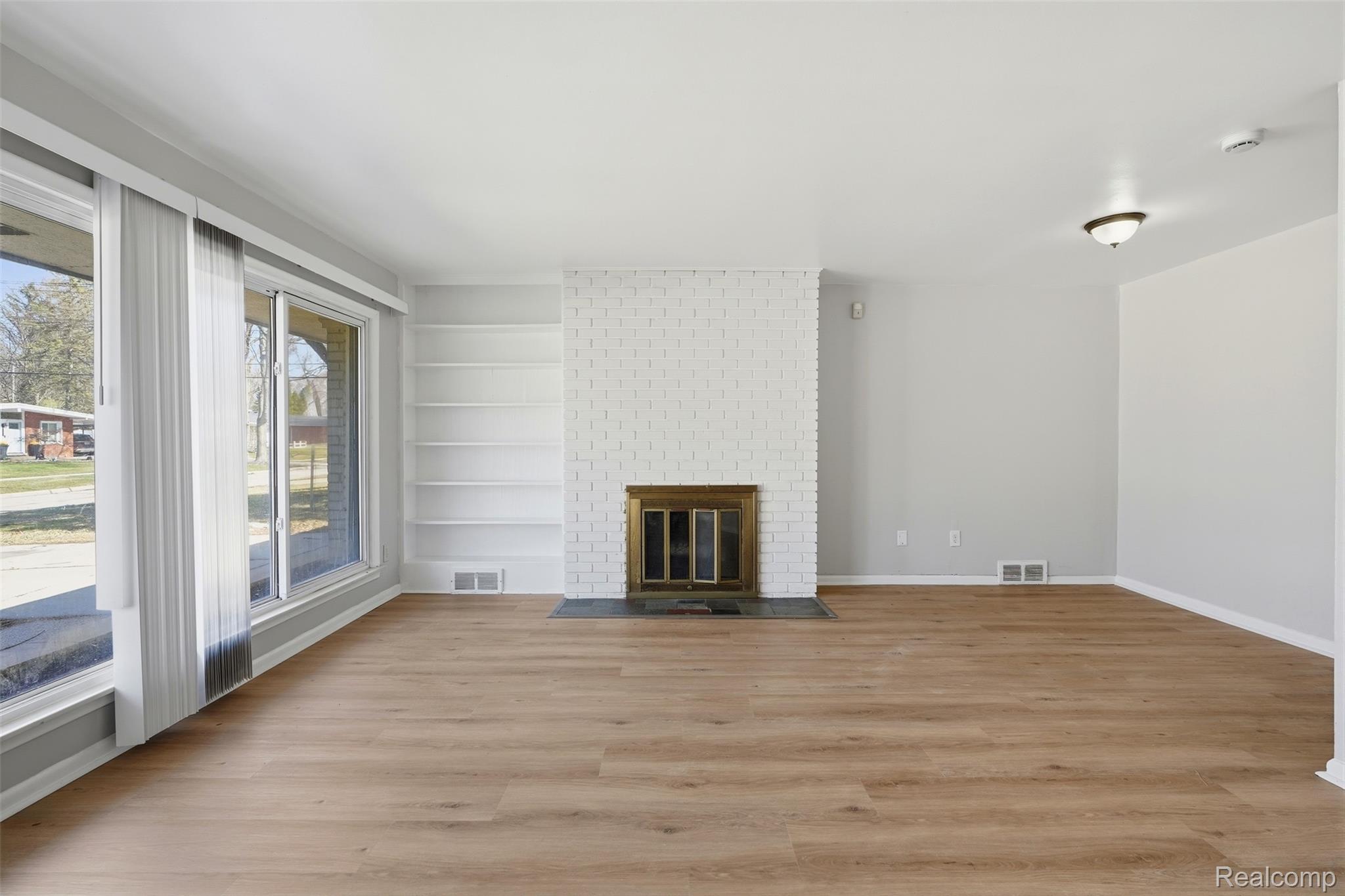 29624 Pleasant Trail