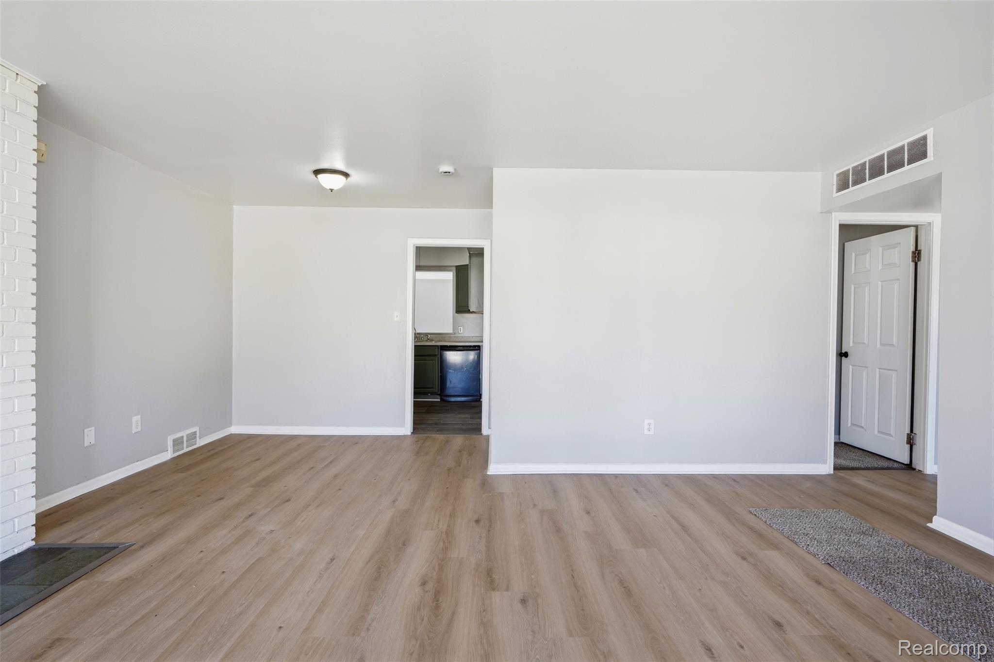 29624 Pleasant Trail