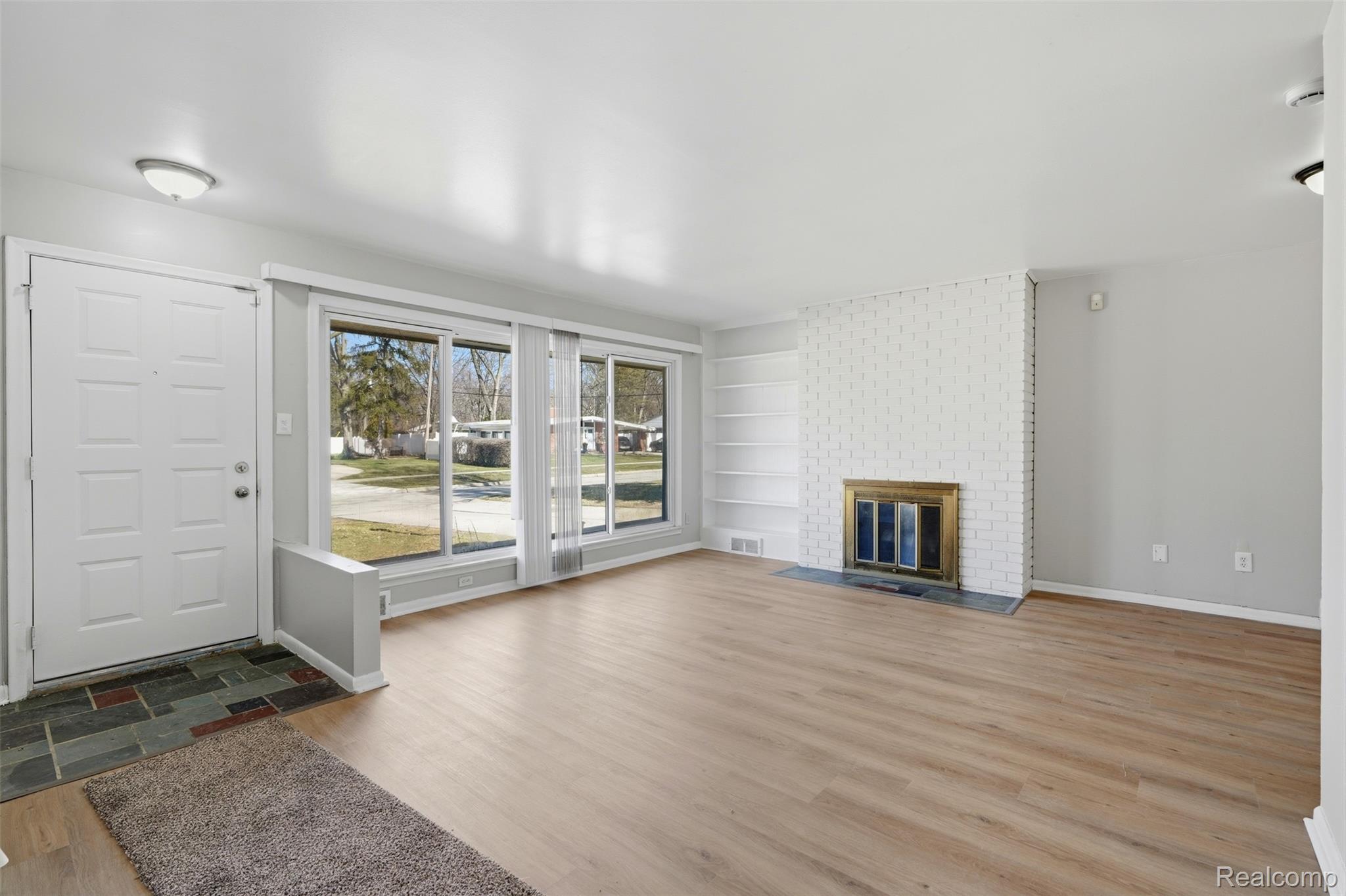 29624 Pleasant Trail