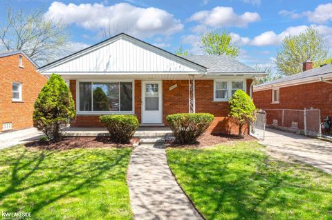 19637 Country Club Drive Harper Woods City MI 48225