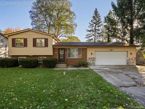 845 Harry Paul Drive Orion Charter Township MI 48362
