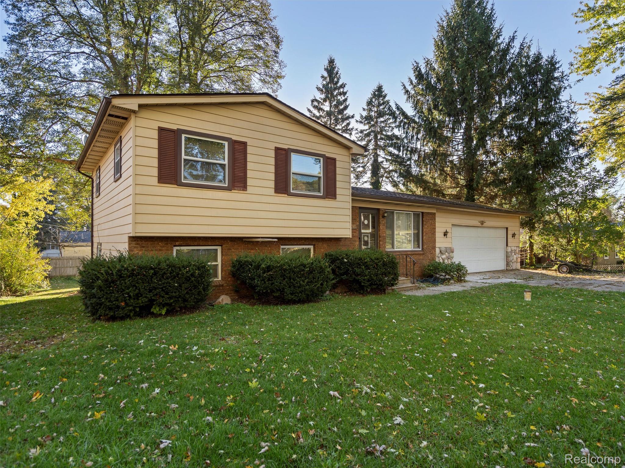 845 Harry Paul Drive