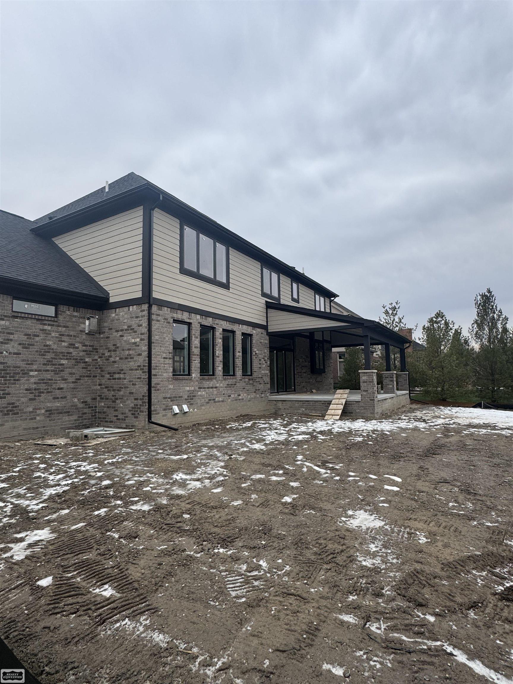 54679 White Pine Lane