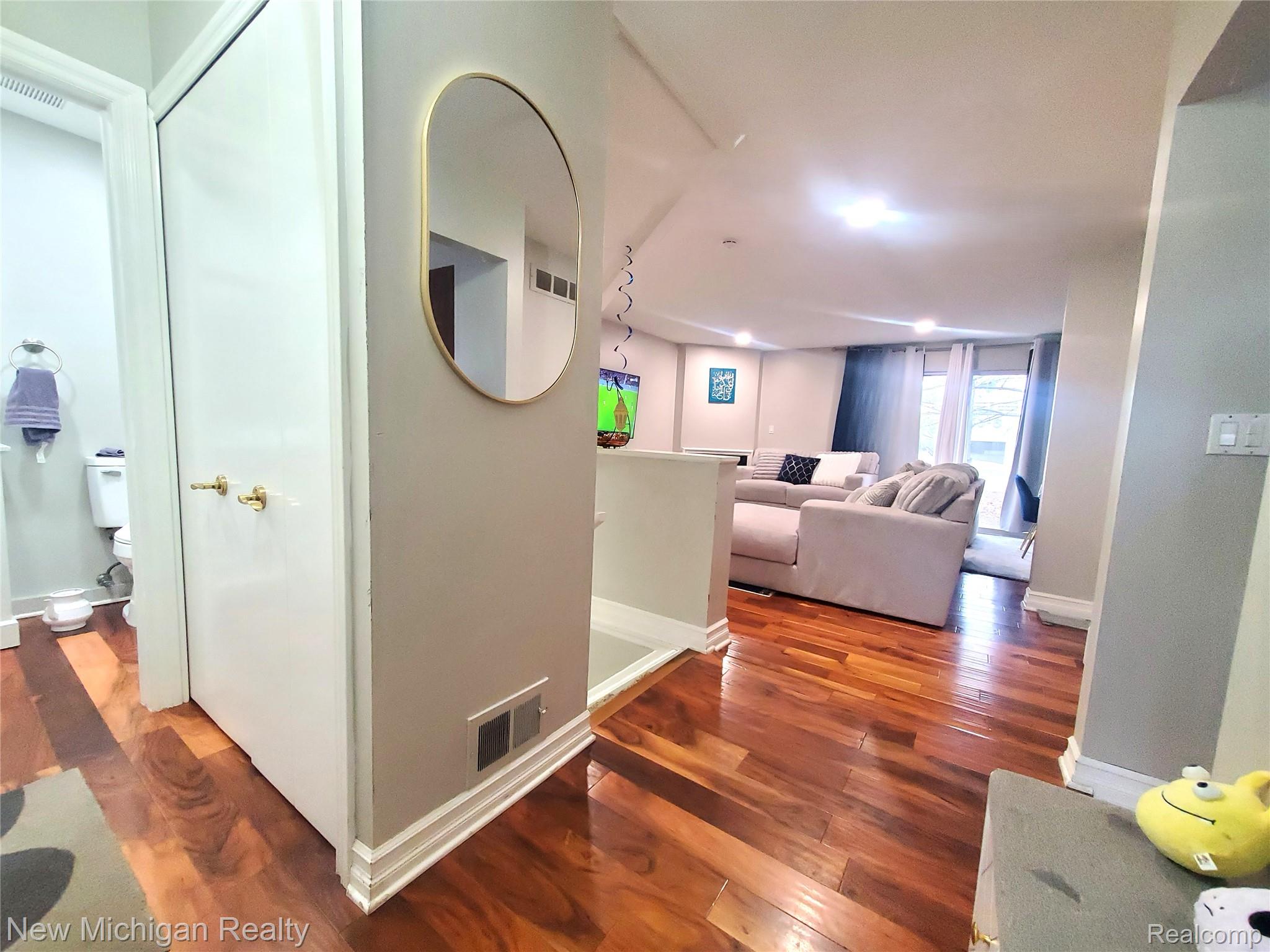 1223 Kirts Boulevard B