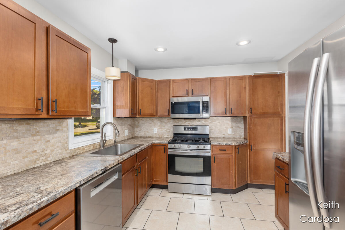 3329 Boone Avenue SW