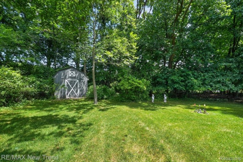 Tiny photo for 24414 Lois Lane, Southfield City, MI 48075 (MLS # 20261083150)