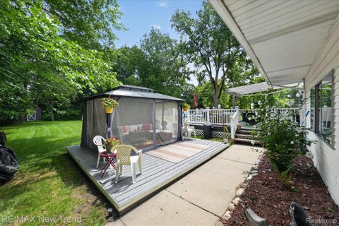 Tiny photo for 24414 Lois Lane, Southfield City, MI 48075 (MLS # 20261083150)