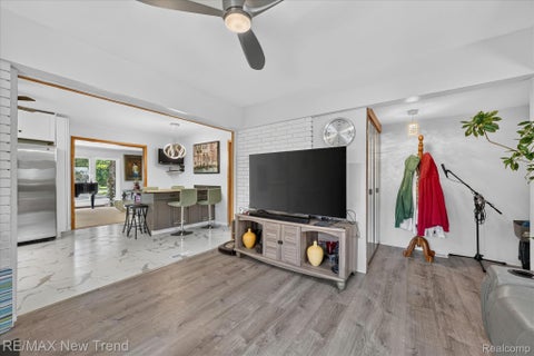 Tiny photo for 24414 Lois Lane, Southfield City, MI 48075 (MLS # 20261083150)