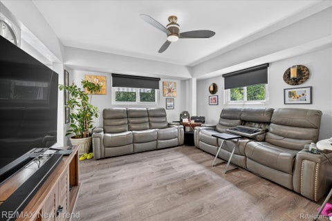 Tiny photo for 24414 Lois Lane, Southfield City, MI 48075 (MLS # 20261083150)