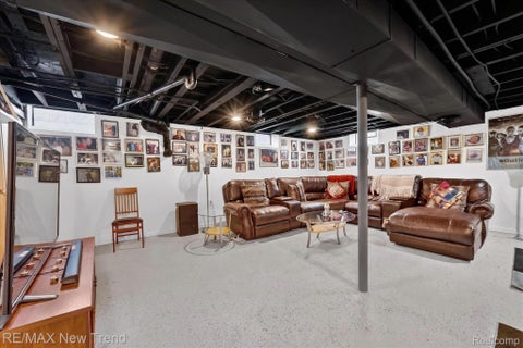 Tiny photo for 24414 Lois Lane, Southfield City, MI 48075 (MLS # 20261083150)