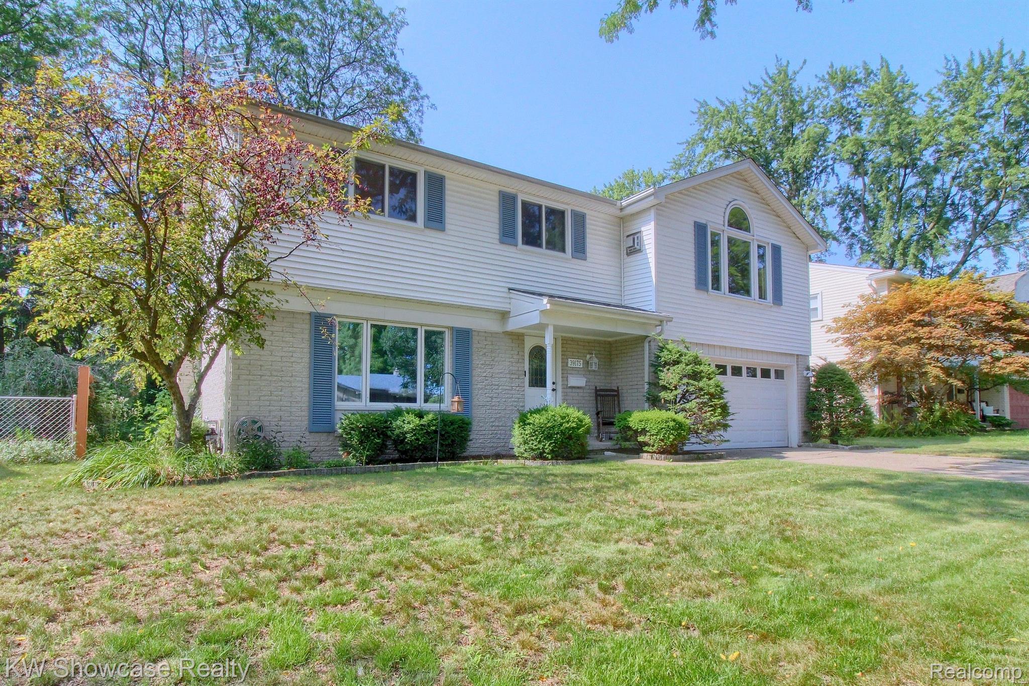 39175 PARKHURST Street