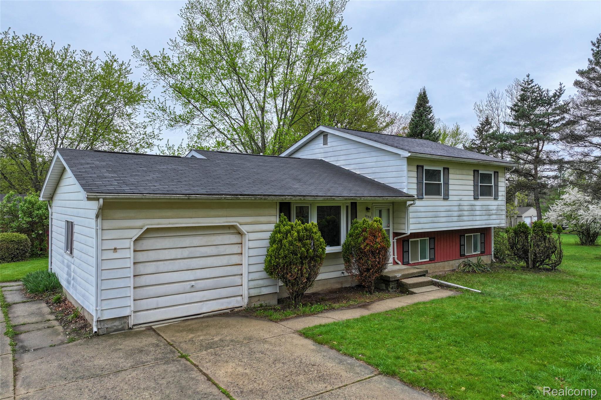 5244 Rood Road