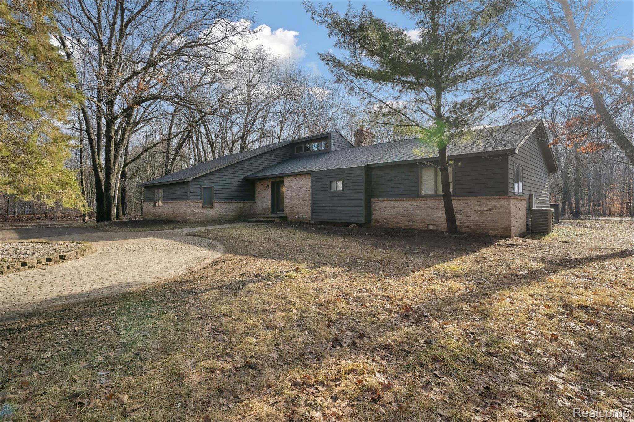 8270 MCCLEMENTS Road