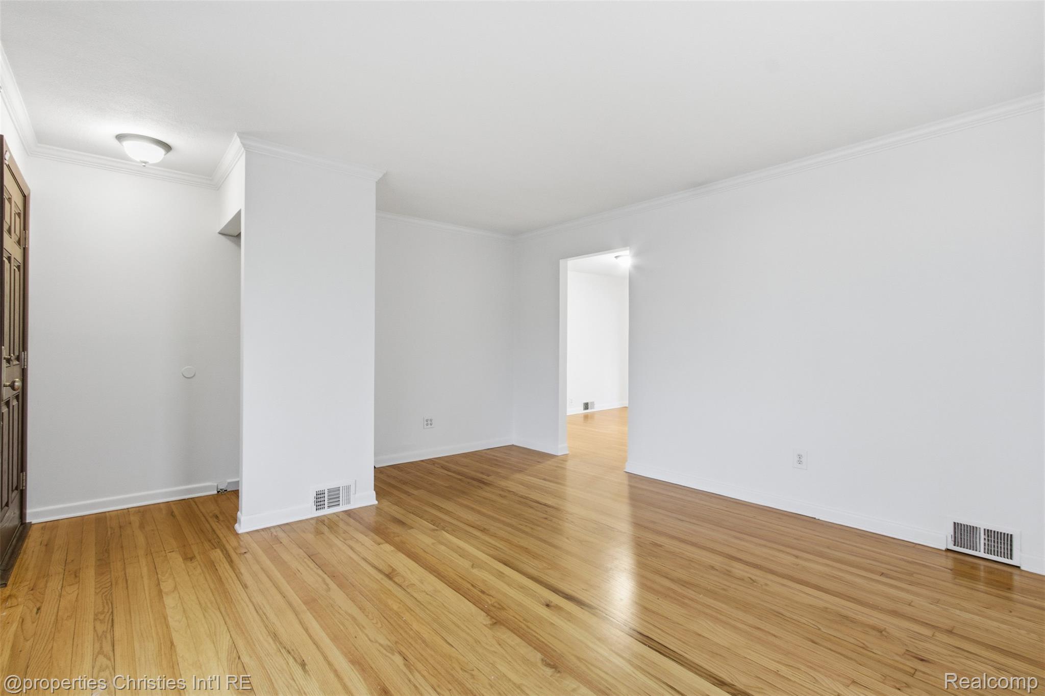 1212 S Amelia Avenue