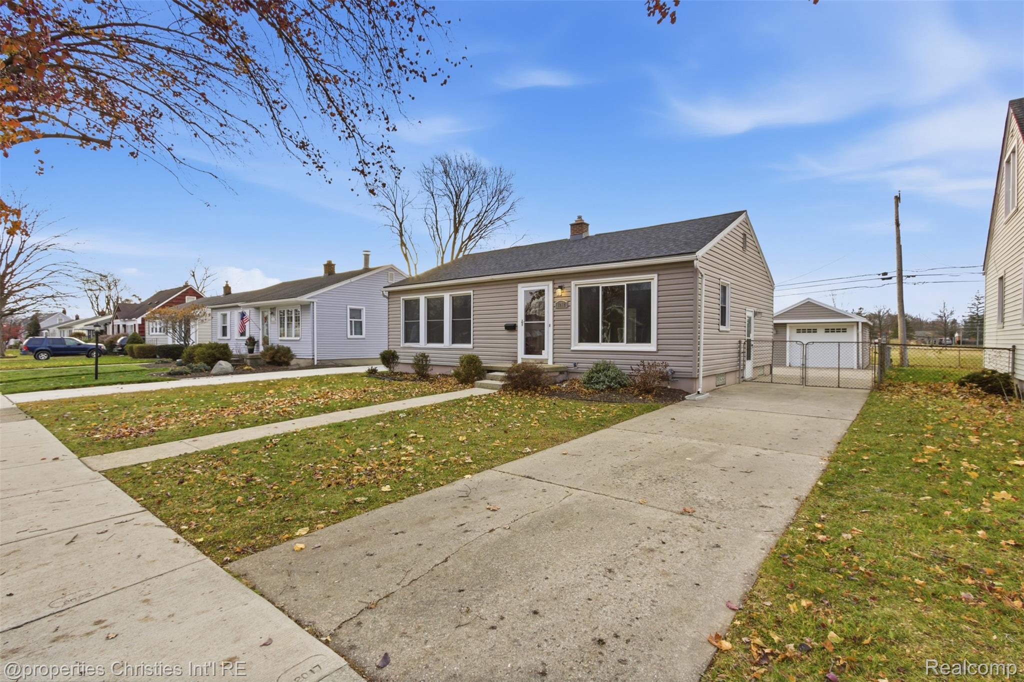 1212 S Amelia Avenue