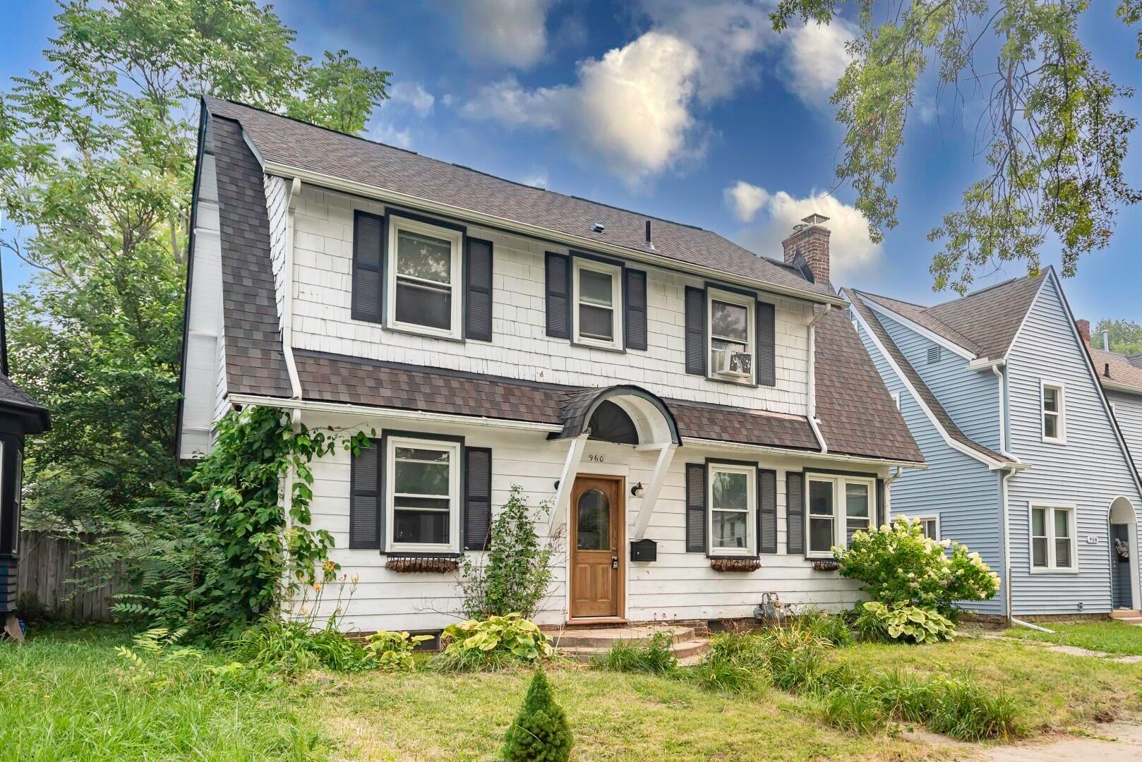 960 W Cross Street