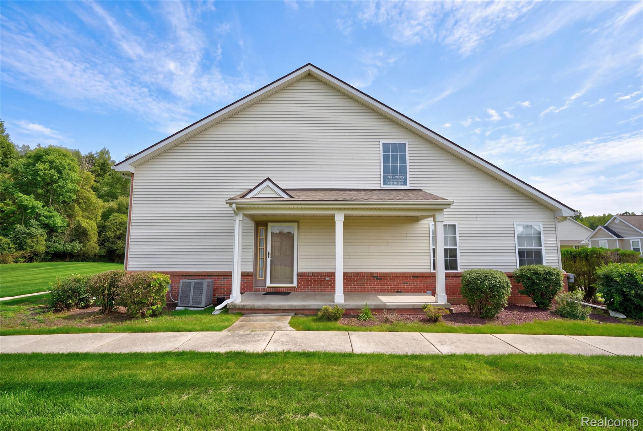 10207 Sunrise Drive