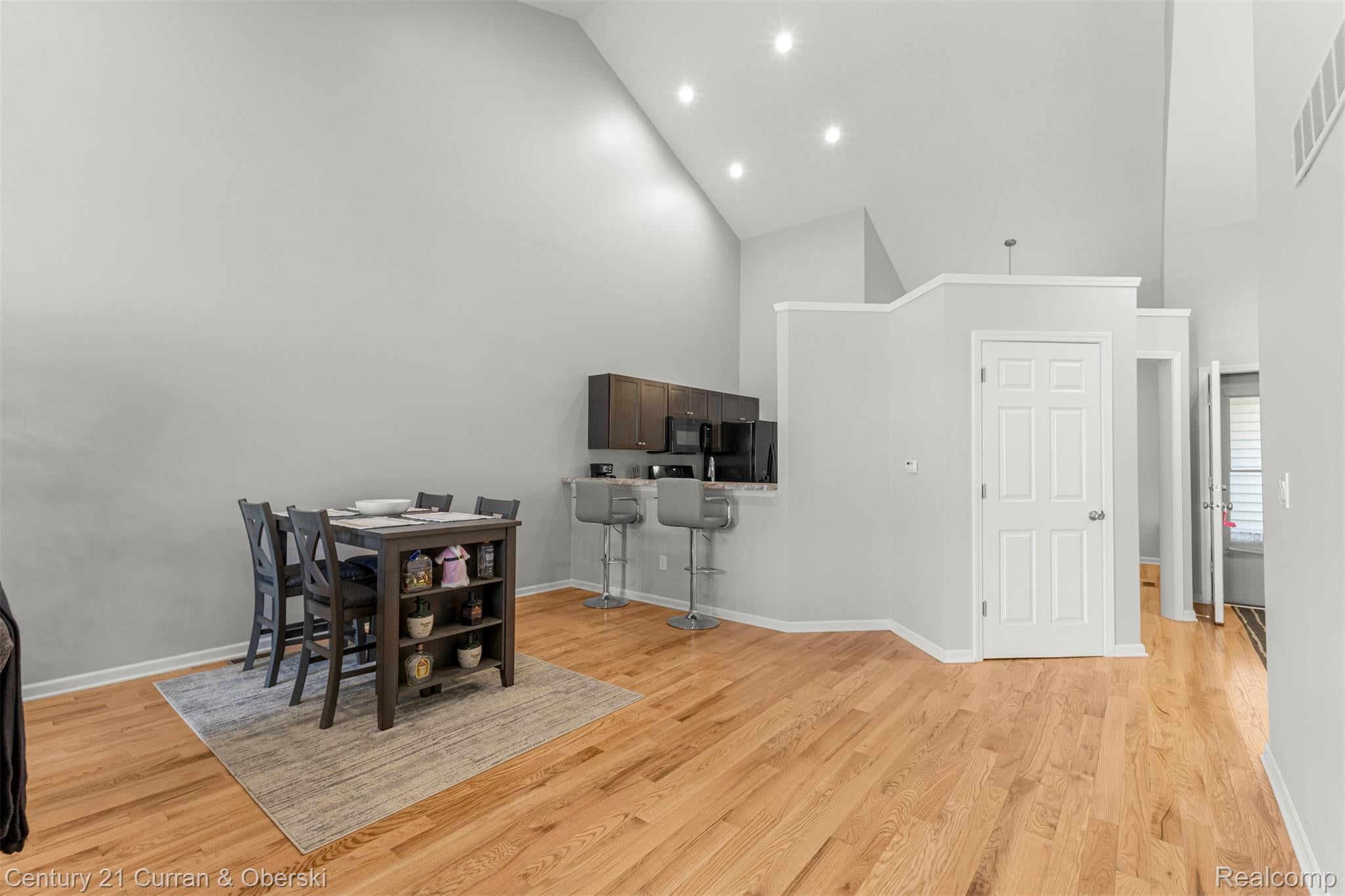 1062 Biddle Avenue