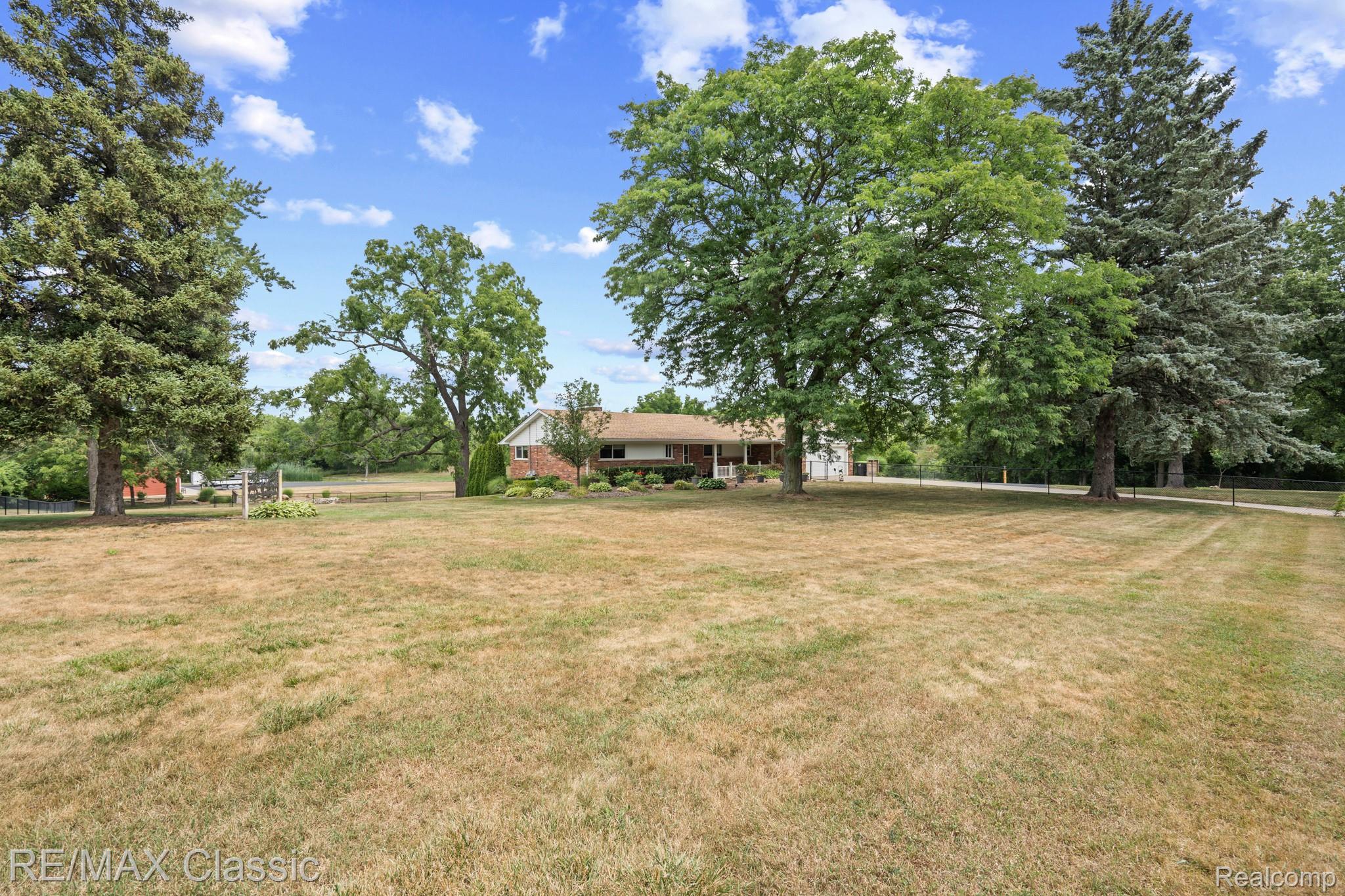 41700 W 11 Mile Road