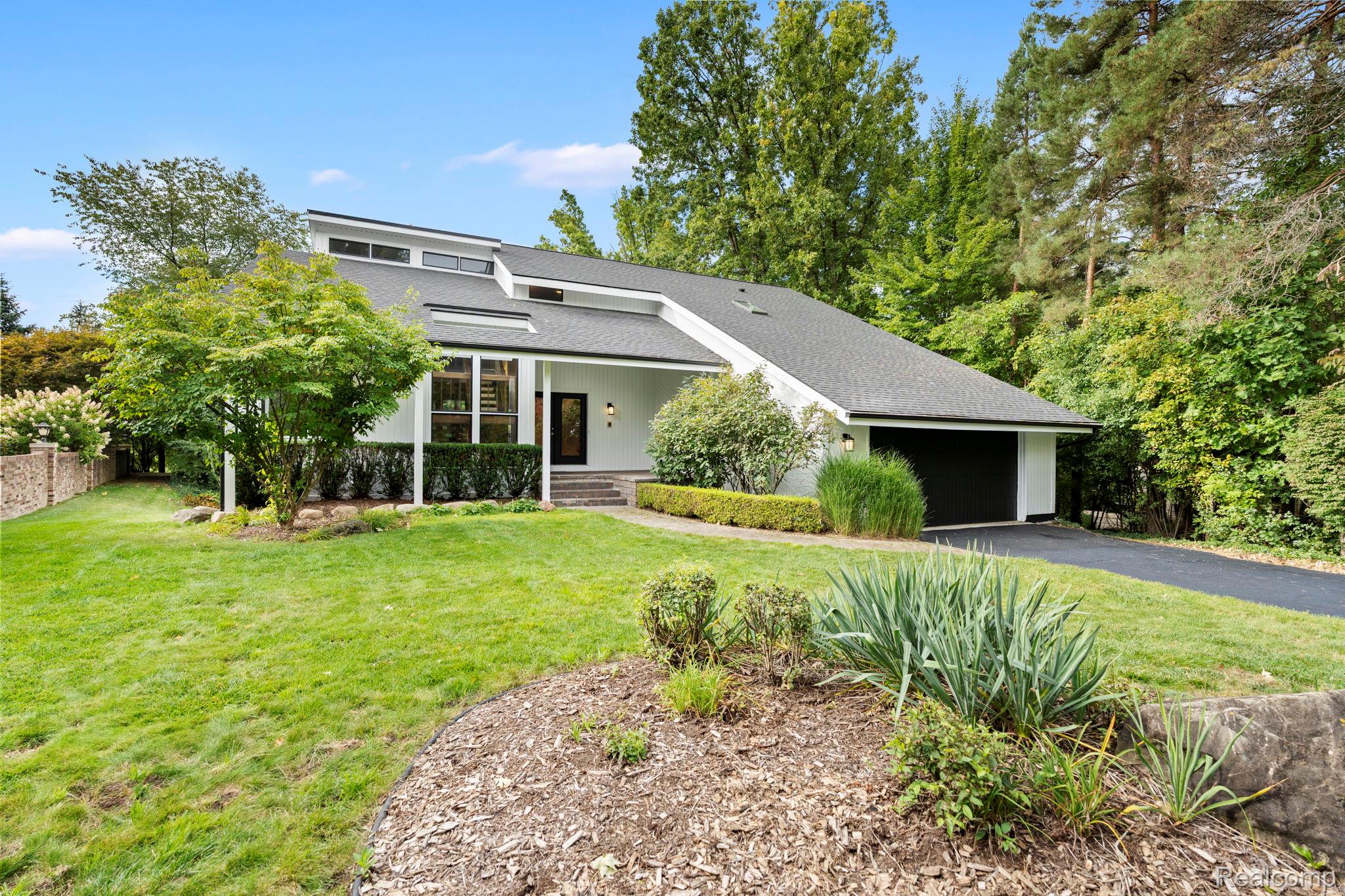 4540 Rolling Pine Court