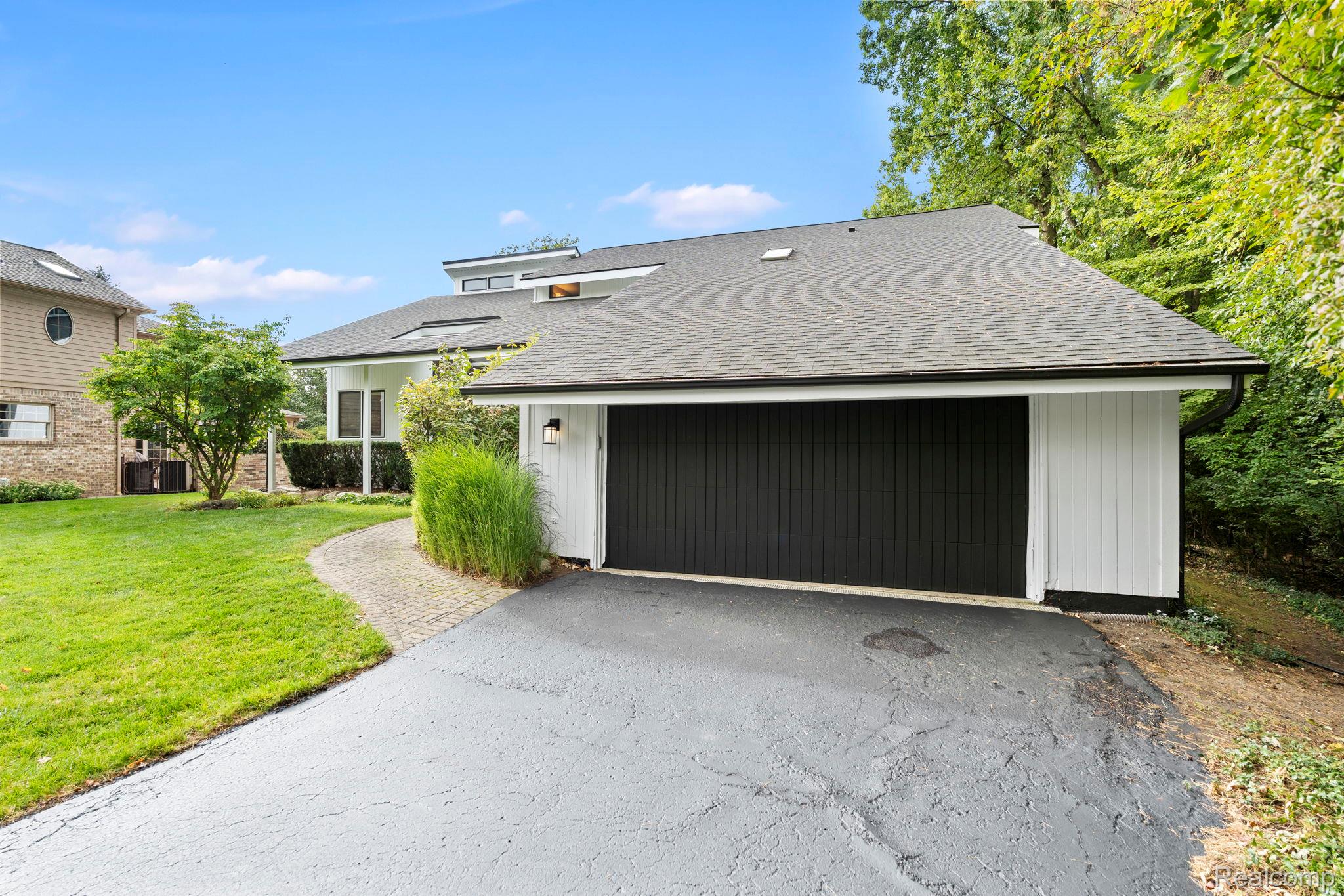 4540 Rolling Pine Court