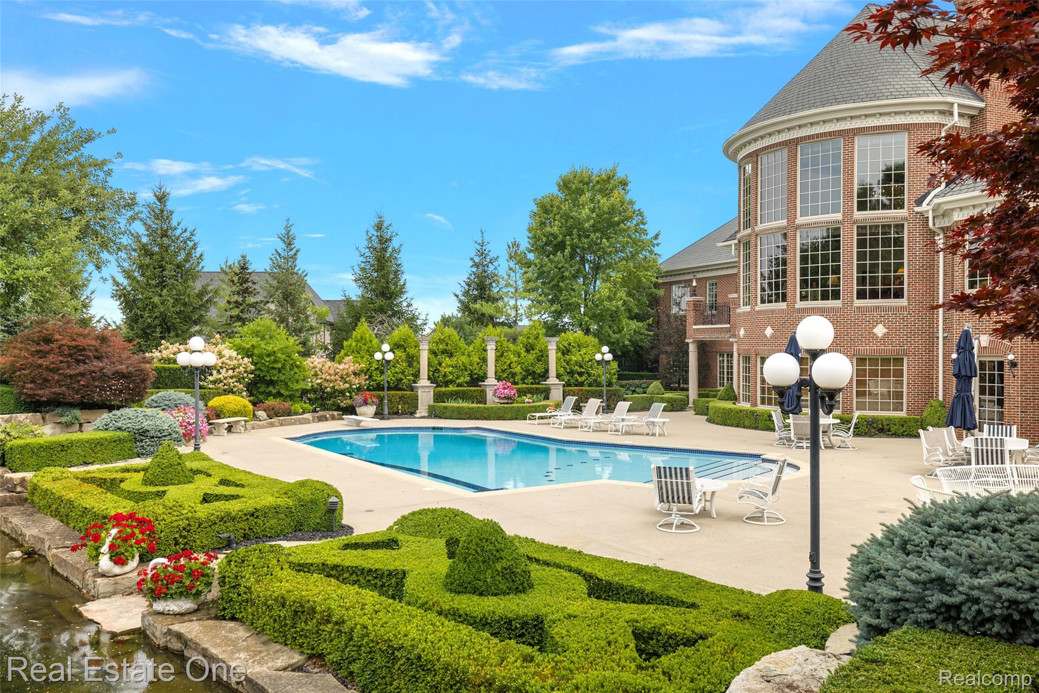5250 Orchard Ridge Drive