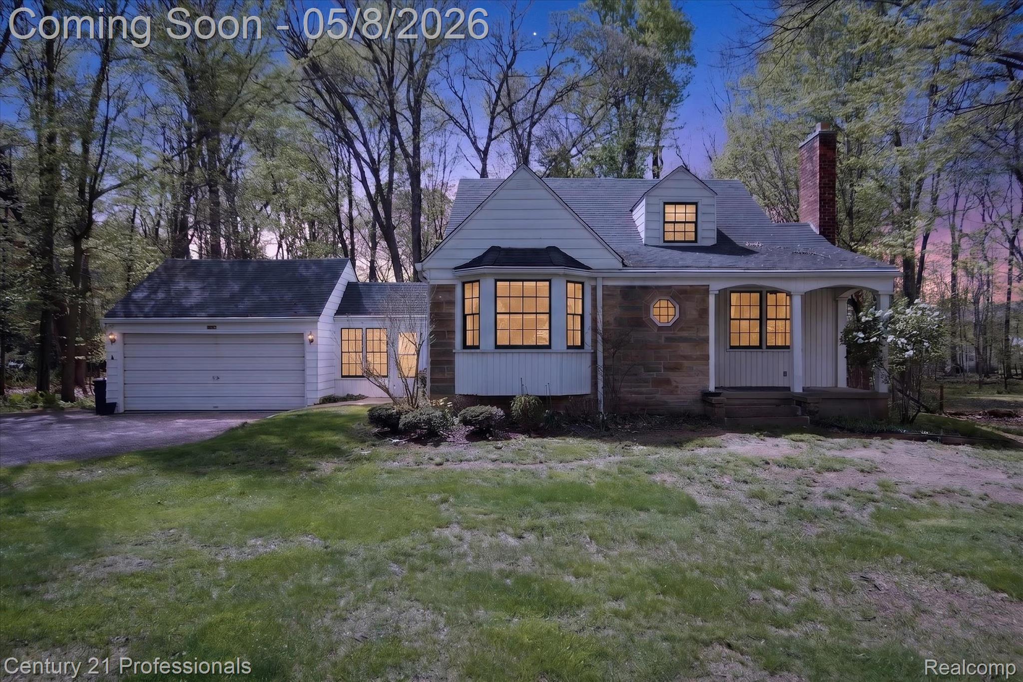 15985 Oak Drive