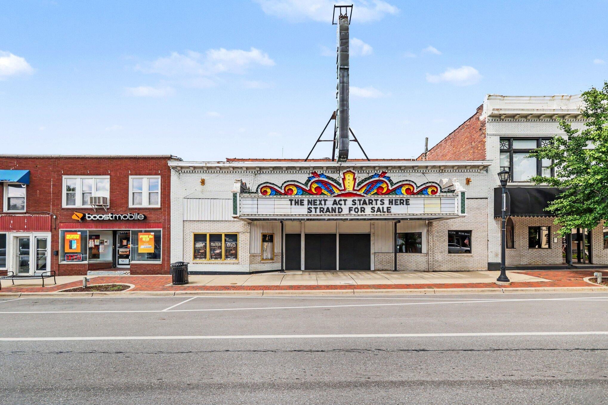 219 W Chicago Road