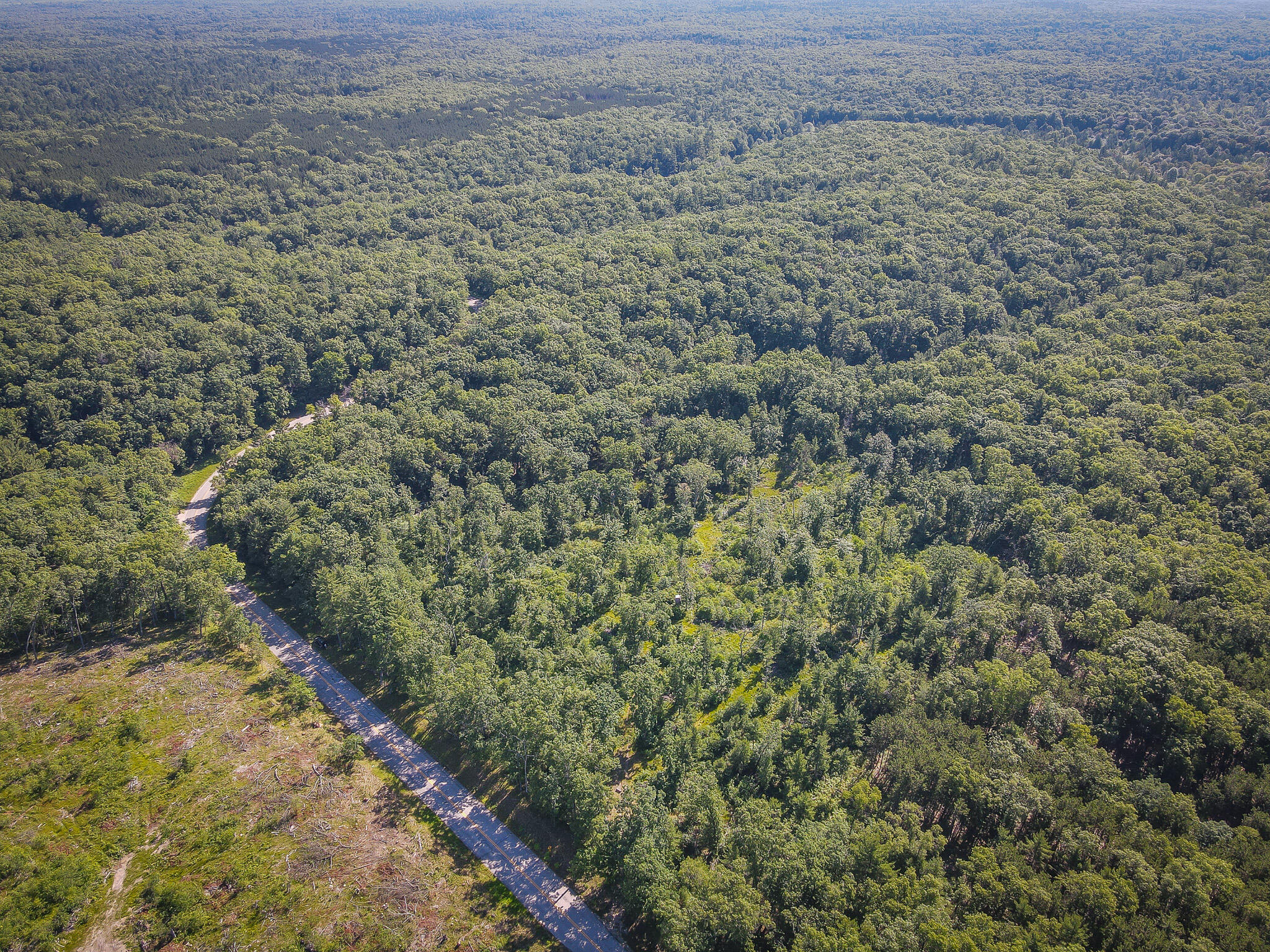 V/L ''C'' Hyde Park Road