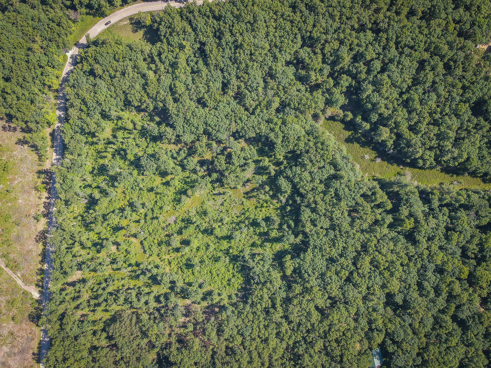 V/L ''C'' Hyde Park Road