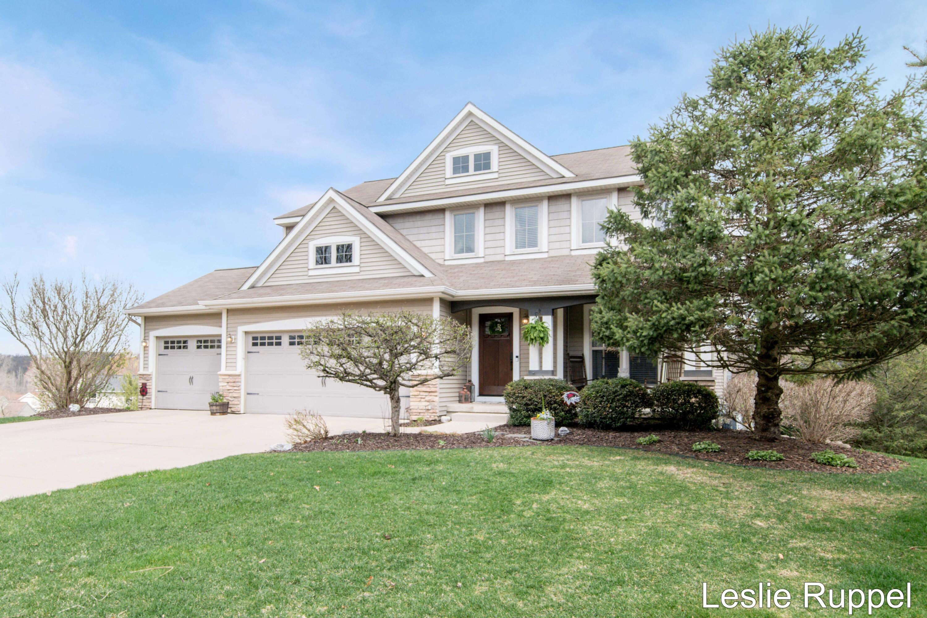 2672 Atwater Hills Drive NE