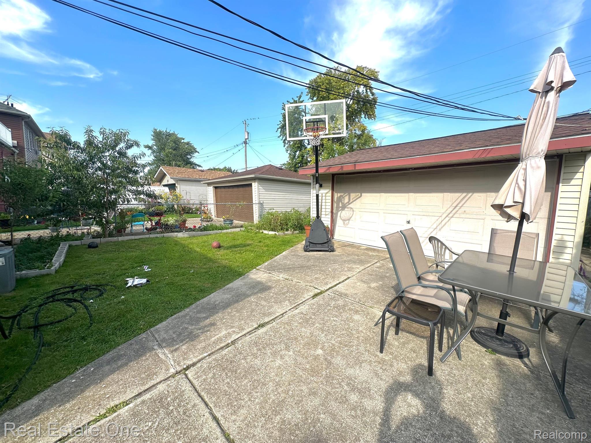 6934 COLEMAN STREET Street