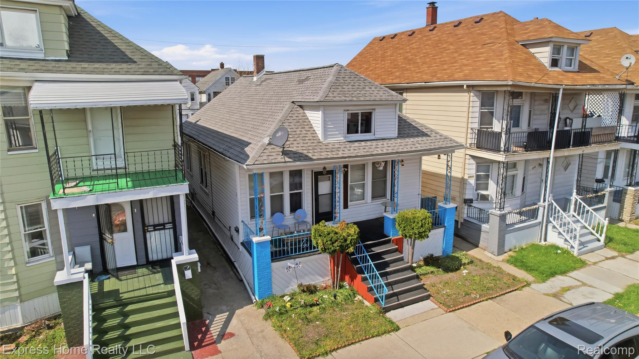 3237 Trowbridge Street