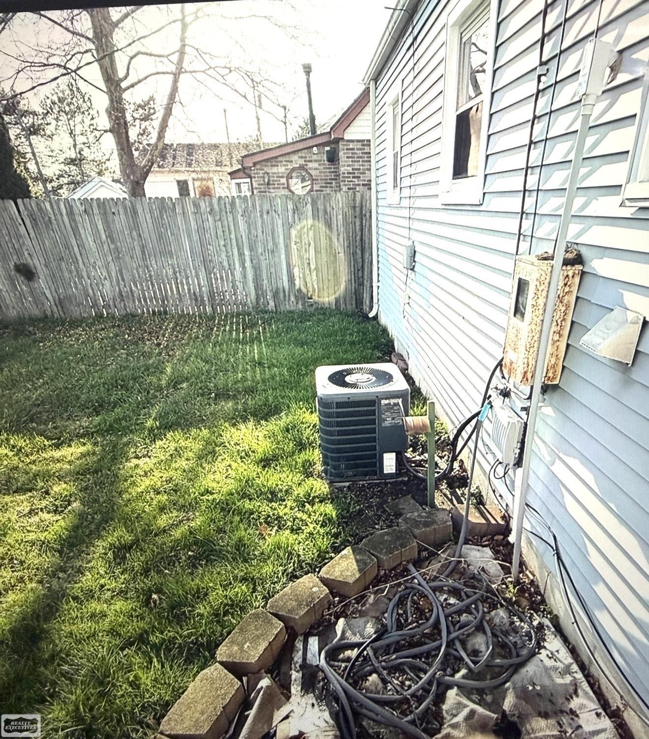 13696 MCKINLEY Avenue