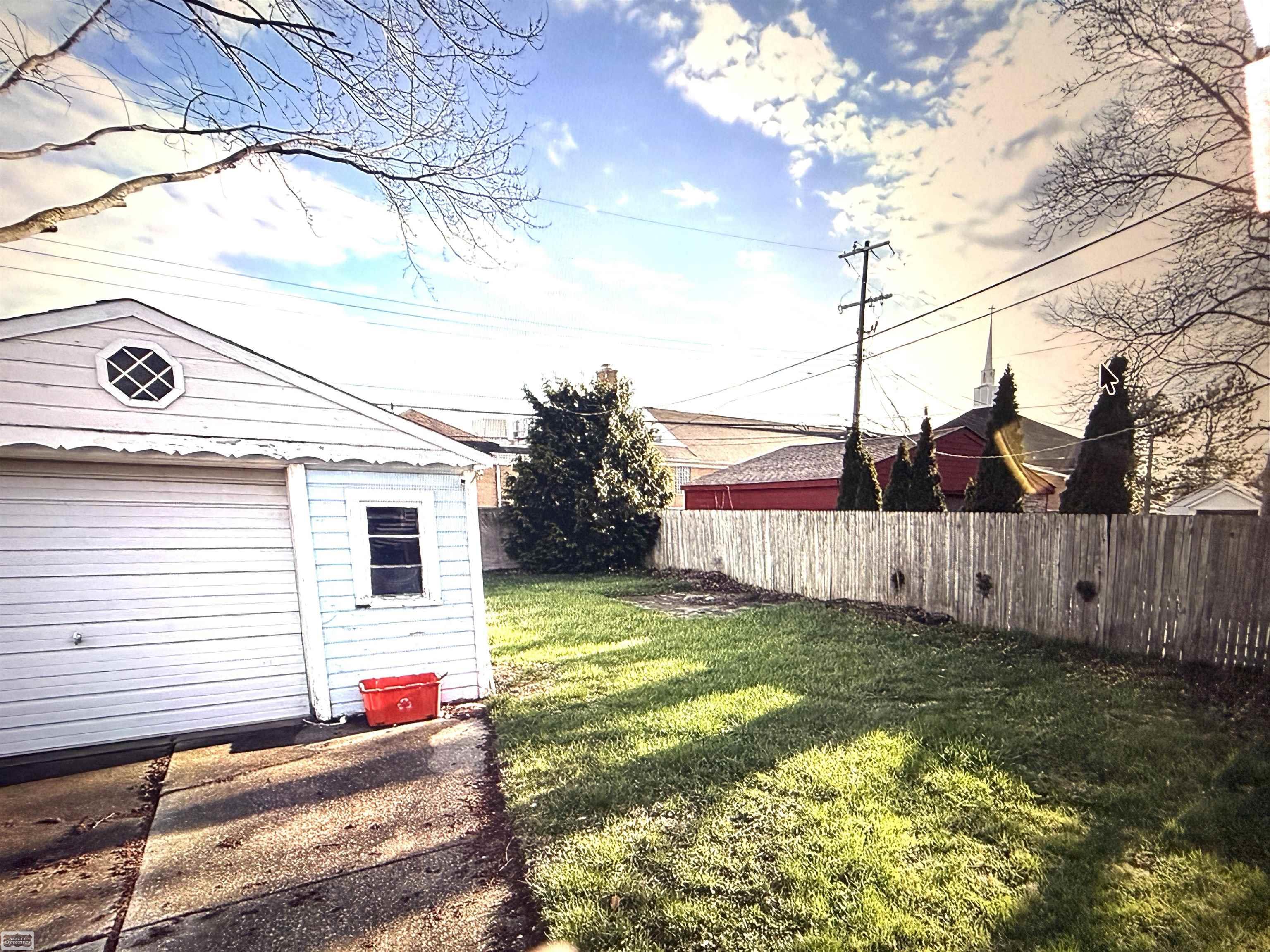 13696 MCKINLEY Avenue