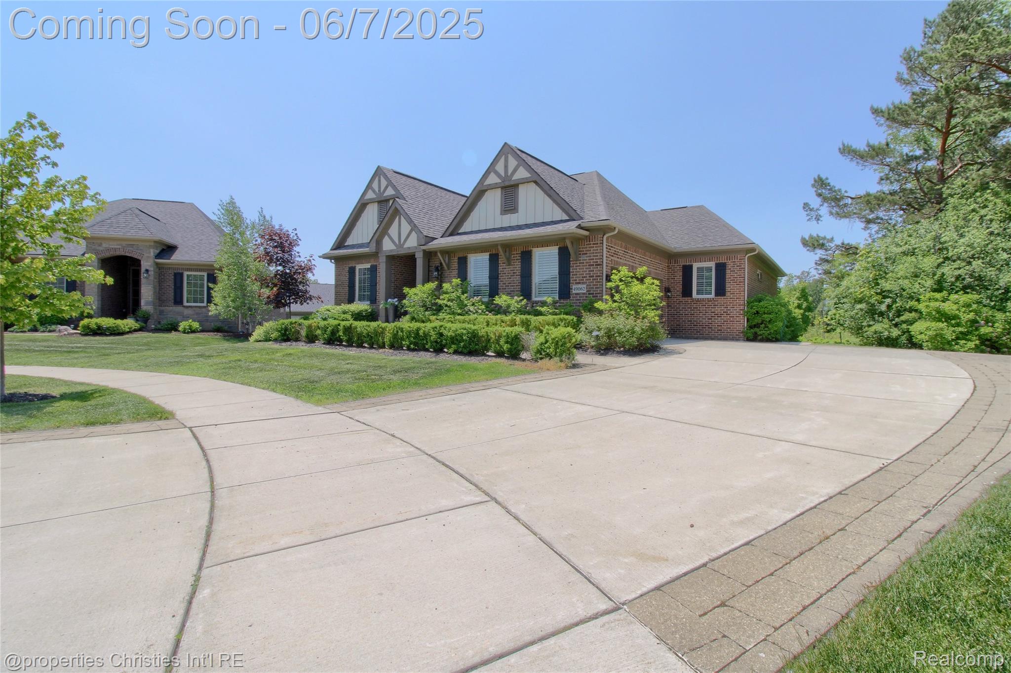 49062 Honey Tree Court