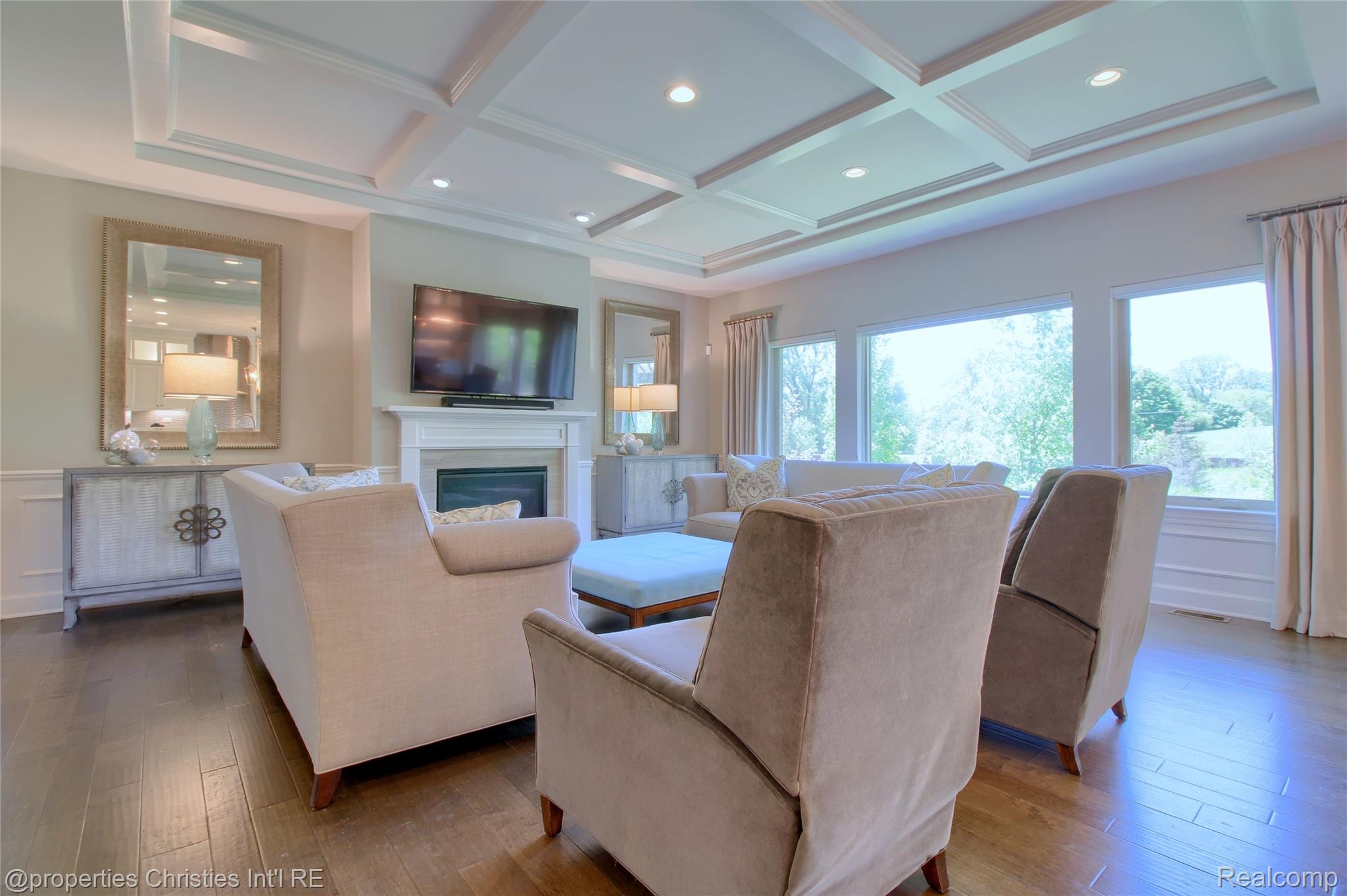 49062 Honey Tree Court