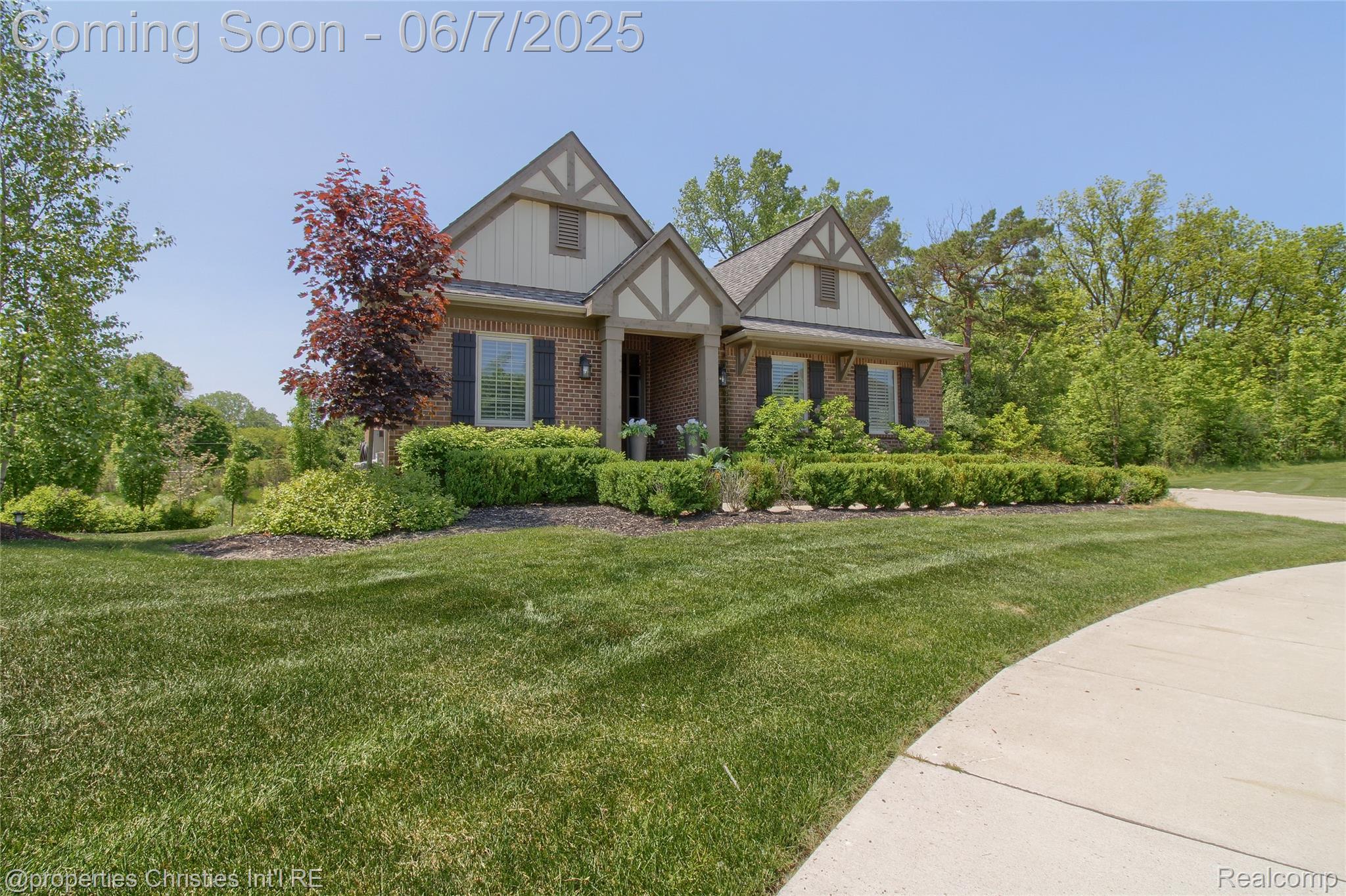 49062 Honey Tree Court