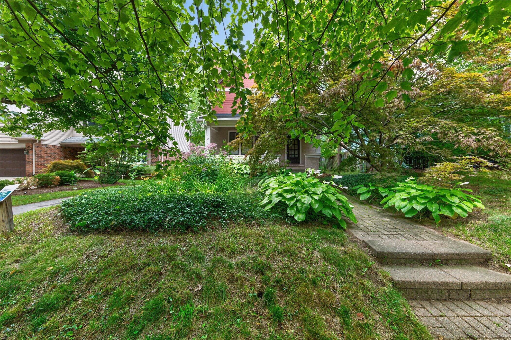 1213 W Liberty Street